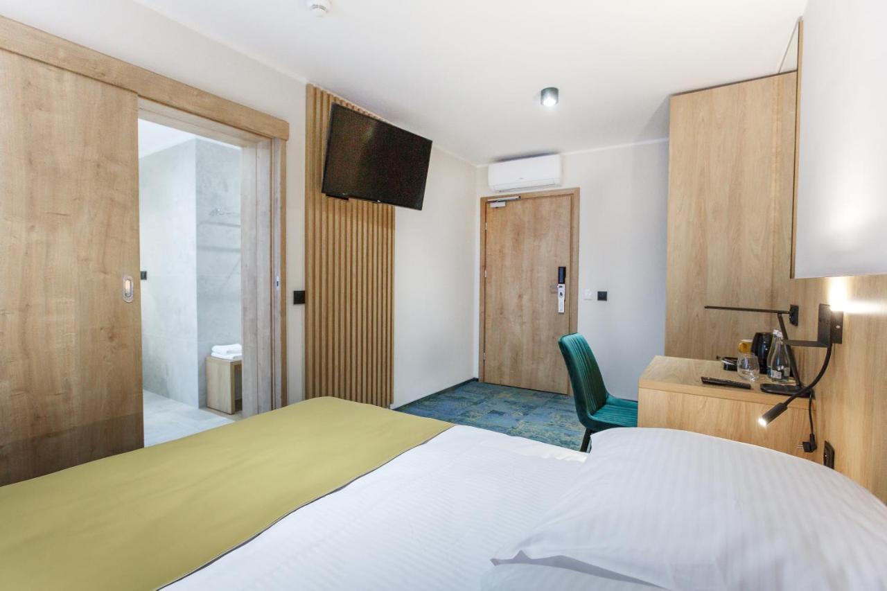 Hotel Gromada Łomża Exteriör bild