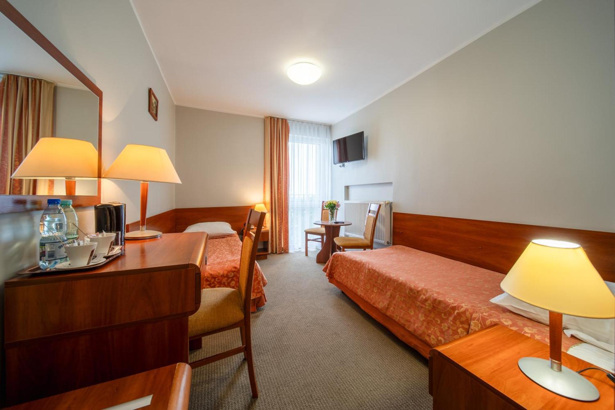 Hotel Gromada Łomża Exteriör bild