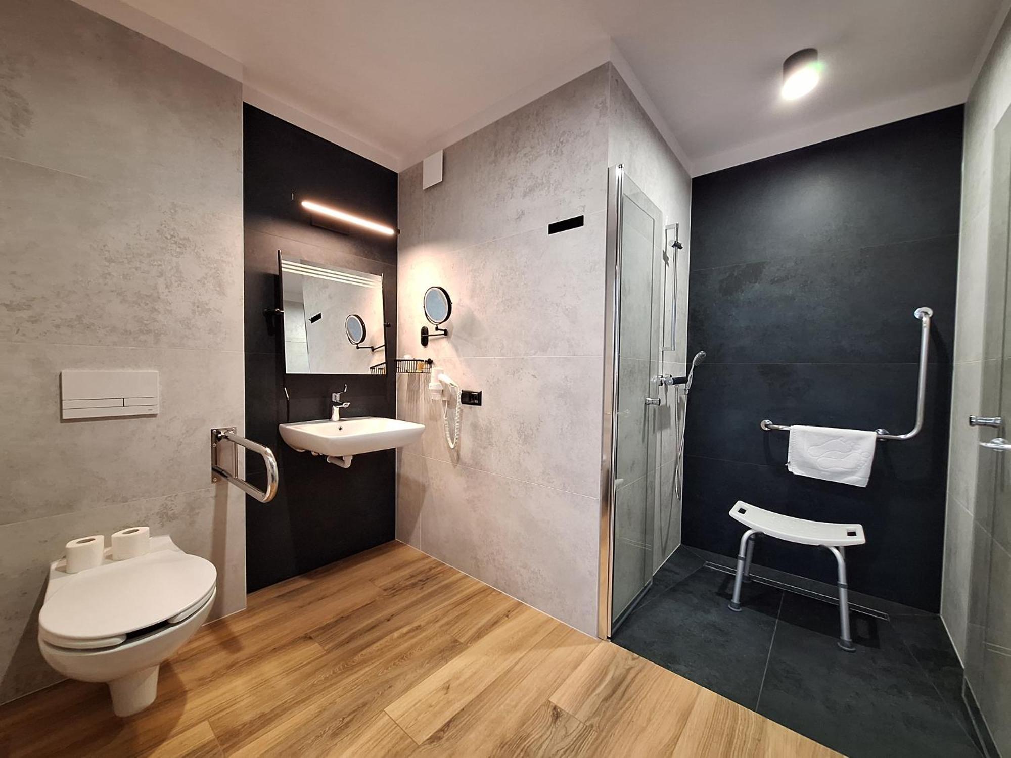 Hotel Gromada Łomża Exteriör bild