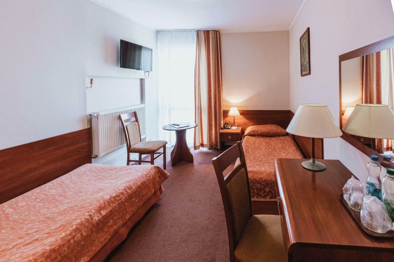 Hotel Gromada Łomża Exteriör bild